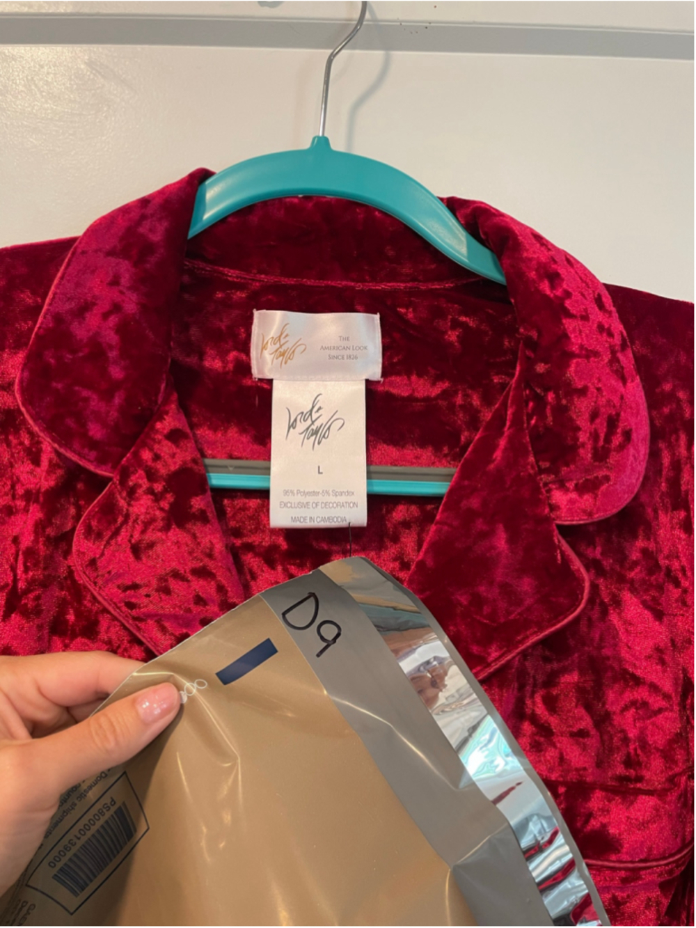 Women's Lord & Taylor Velvet Pajama Top ONLY Red Size Large NWT - Picture 5 of 5